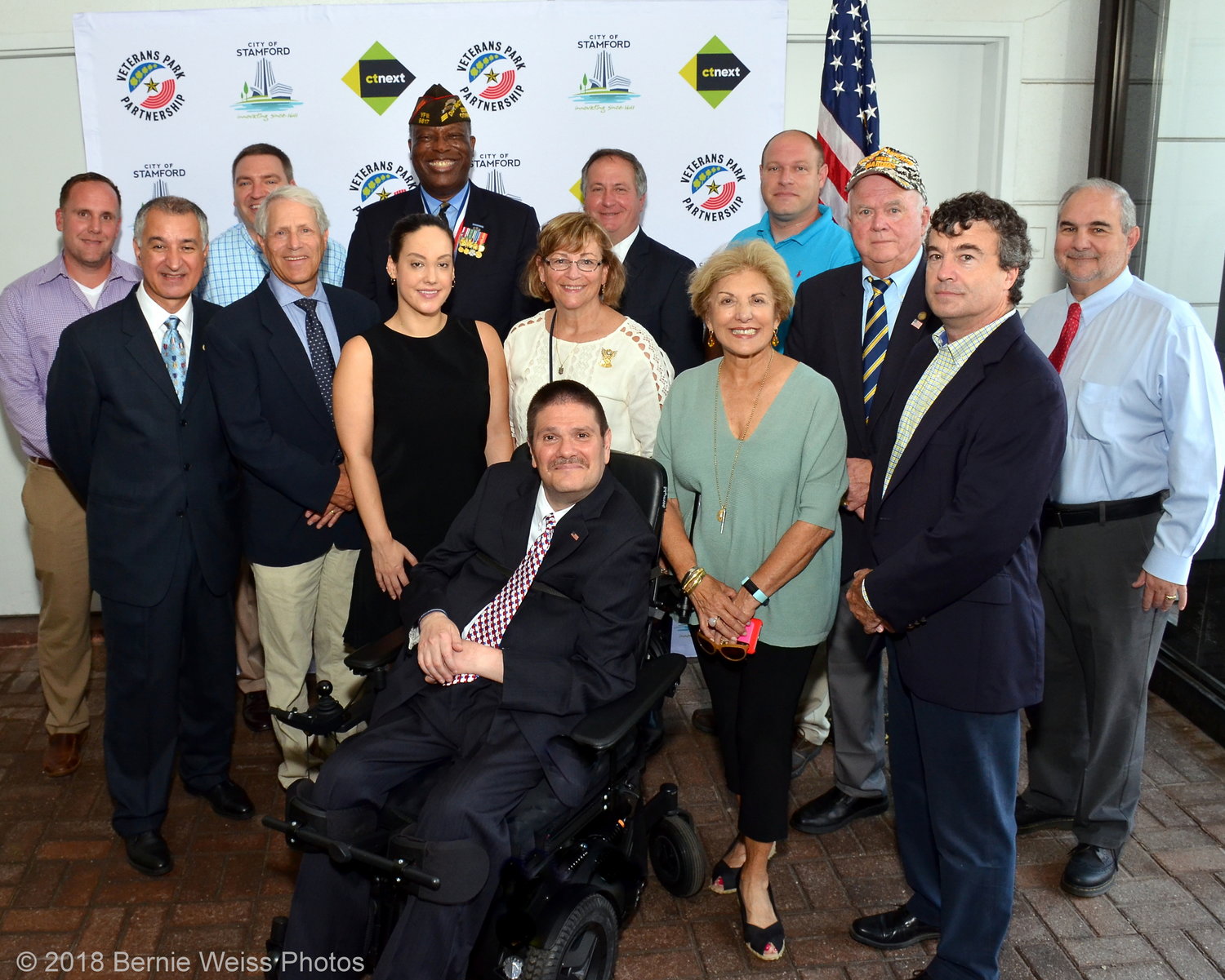 A picture of veterans and Veteran's Park Project board members